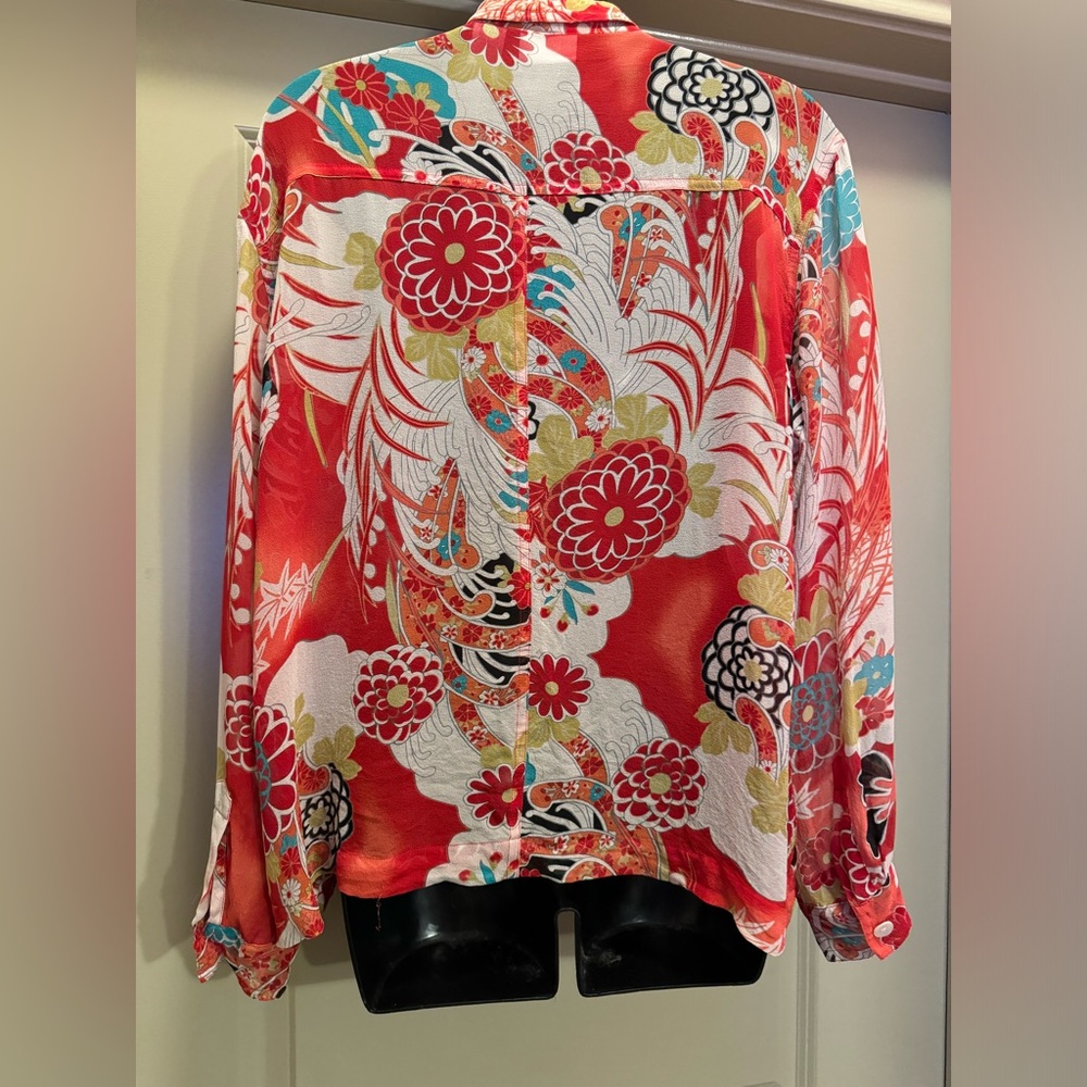 CHICO’S Silk Red Floral Blouse size M - Picture 7 of 12